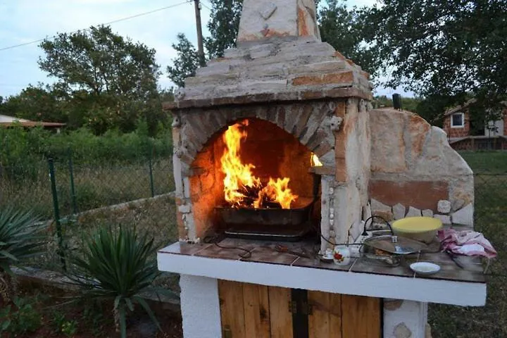 Apartman Basic Πούλα